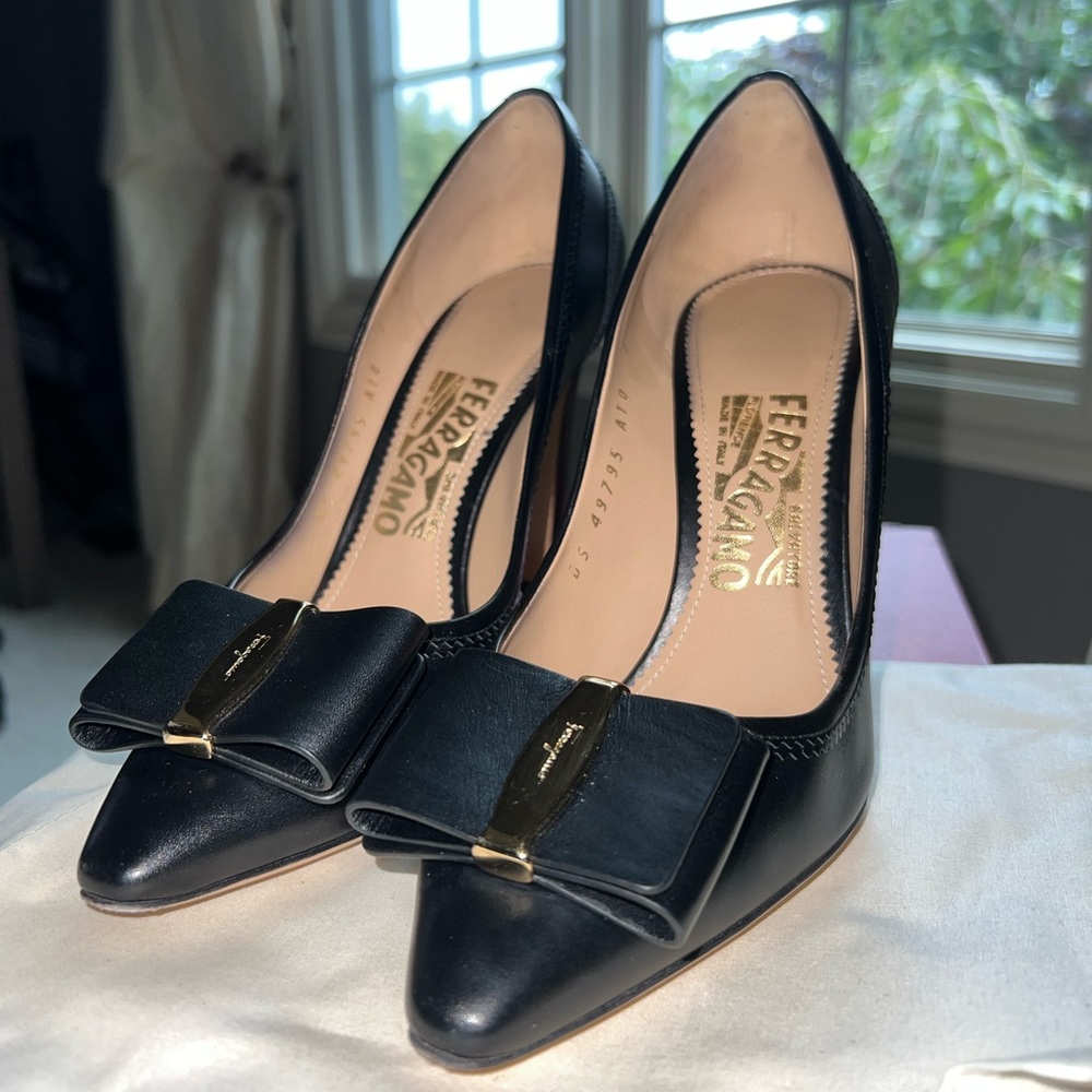 Salvatore Ferragamo Edina Heels
